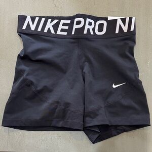 New with tags Nike pro Black Women's Performance Bike Shorts with White Logo